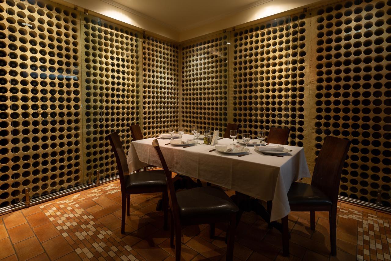 Casa Danielescu Hotel Targu Jiu Bagian luar foto