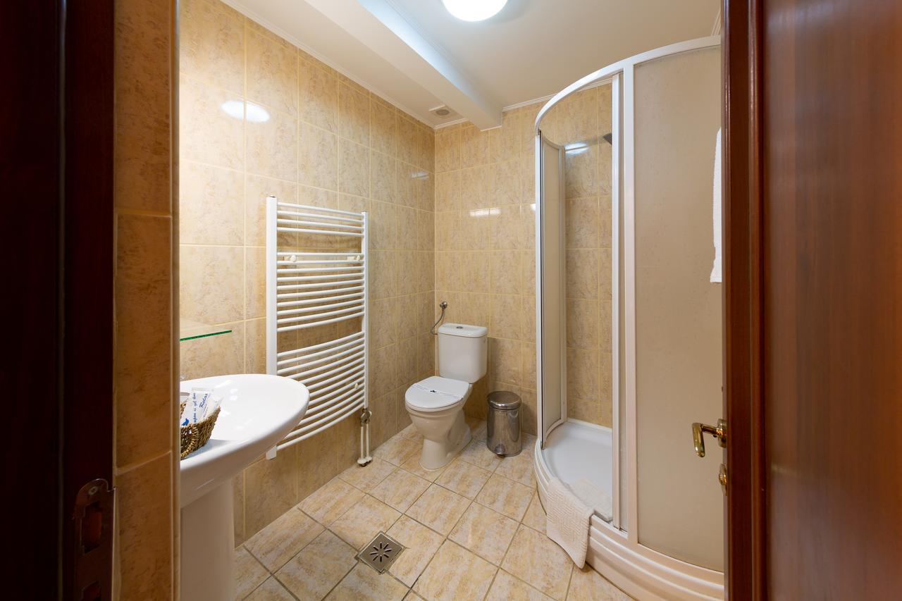 Casa Danielescu Hotel Targu Jiu Bagian luar foto